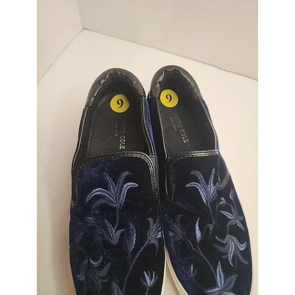 Boho Embroidered Velvet Floral Platform Sneakers Size‎ 9M Blue